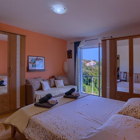 Loft Panorama Apartment กอร์จูลา ภายนอก รูปภาพ